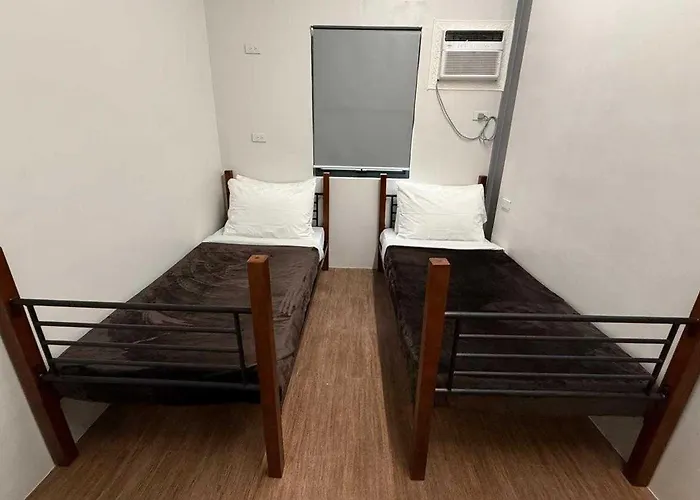 Townhouse Oak Nexgen & 酒店 2*